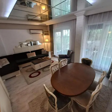 N 2+1 Furnished Flat In Center Near To Sea * Αττάλεια