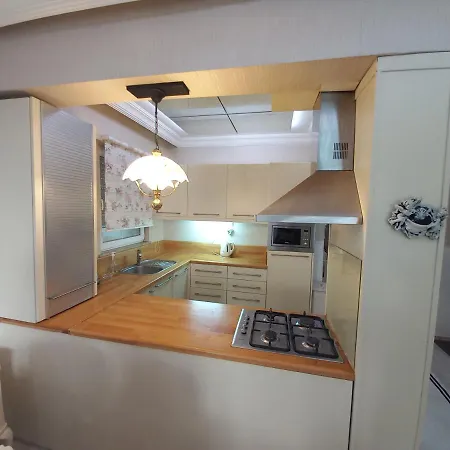 N 2+1 Furnished Flat In Center Near To Sea *